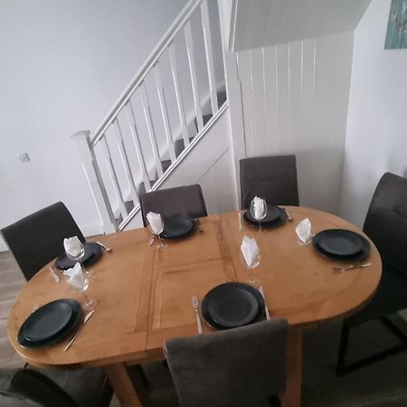 Eyre Square Lane Budget Rooms Galway Ngoại thất bức ảnh