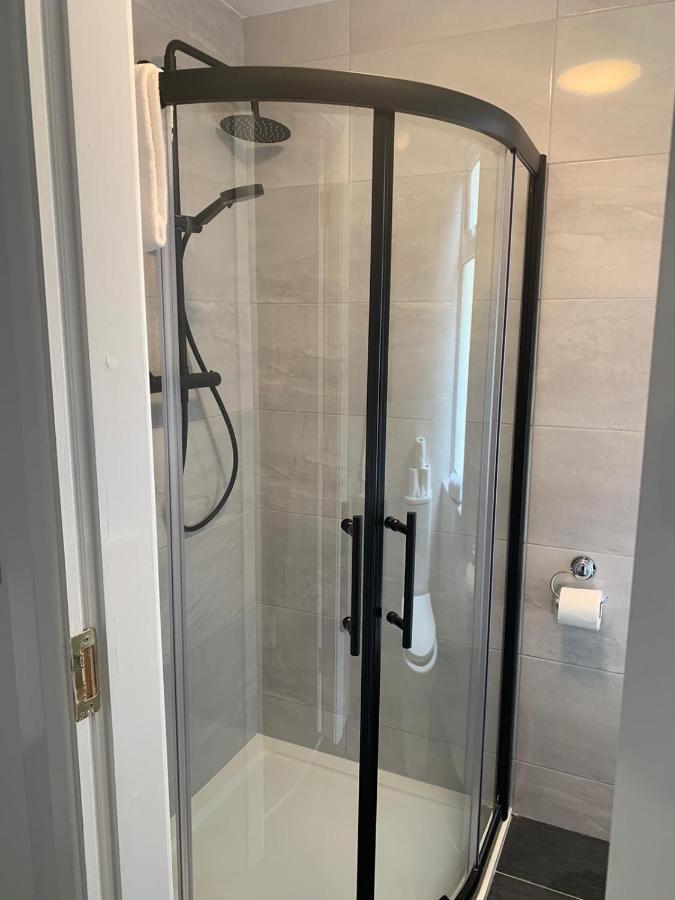 Eyre Square Lane Budget Rooms Galway Ngoại thất bức ảnh